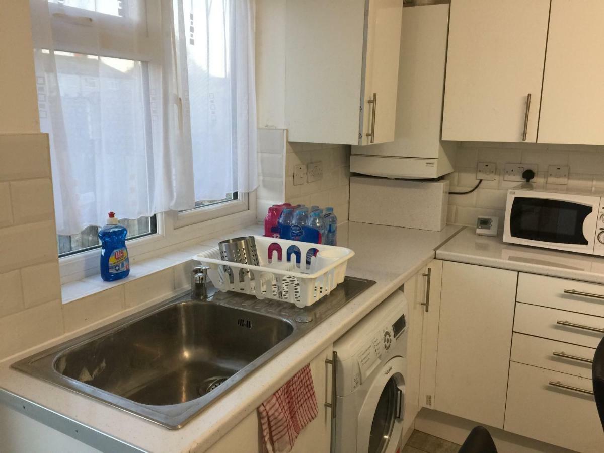 Abbey Wood Station Five Bedroom Self Contained House Esterno foto