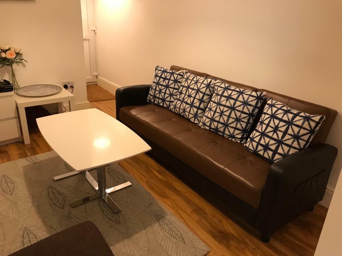 Abbey Wood Station Five Bedroom Self Contained House Esterno foto