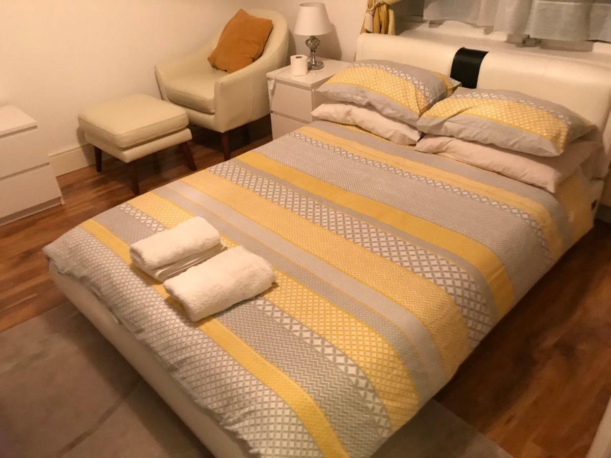 Abbey Wood Station Five Bedroom Self Contained House Esterno foto